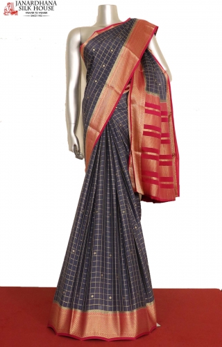 Checks & Contrast Mysore Crepe Silk Saree